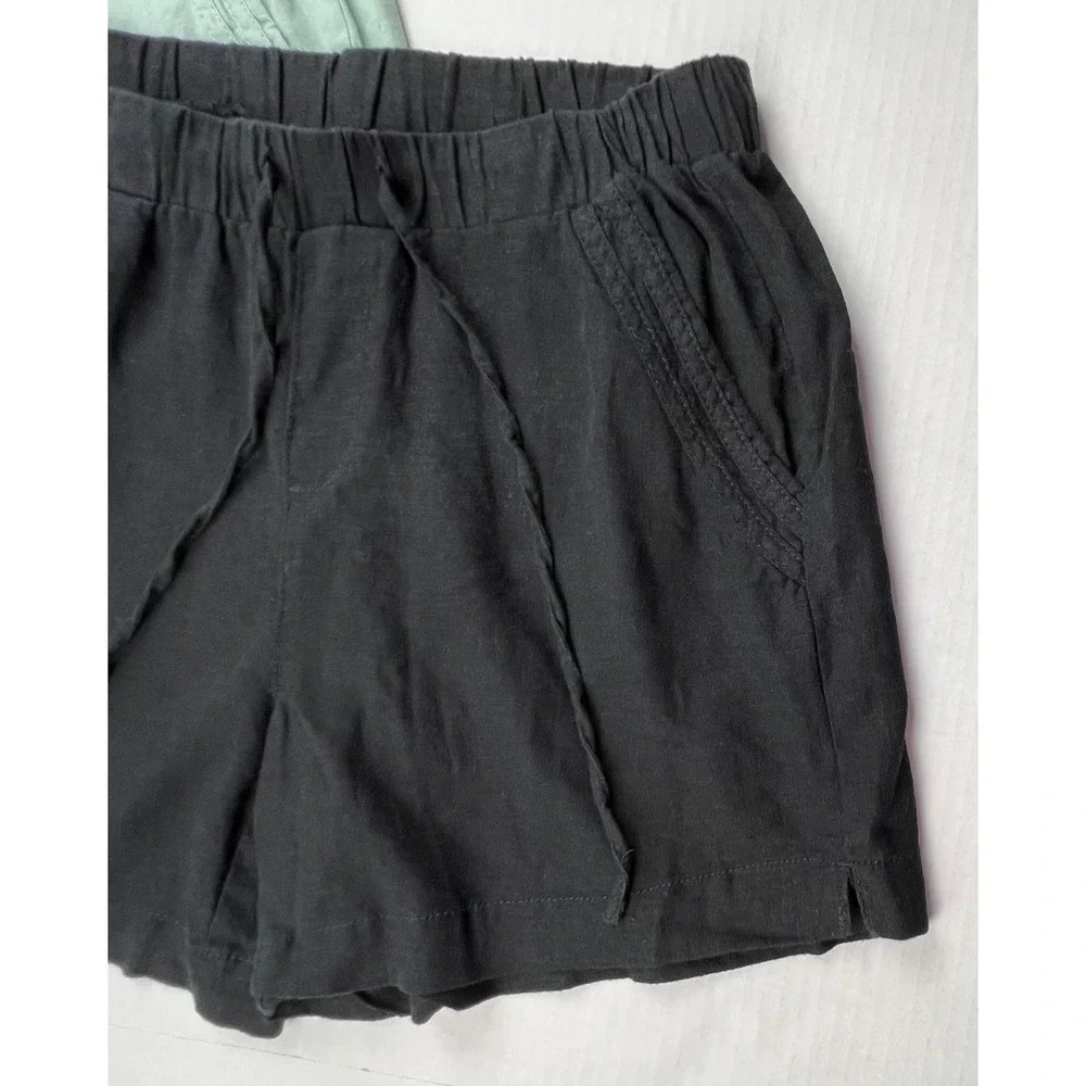 BRIGGS Womens Shorts BUNDLE 2 Pair M Black Mint Green Linen Blend Summer Casual